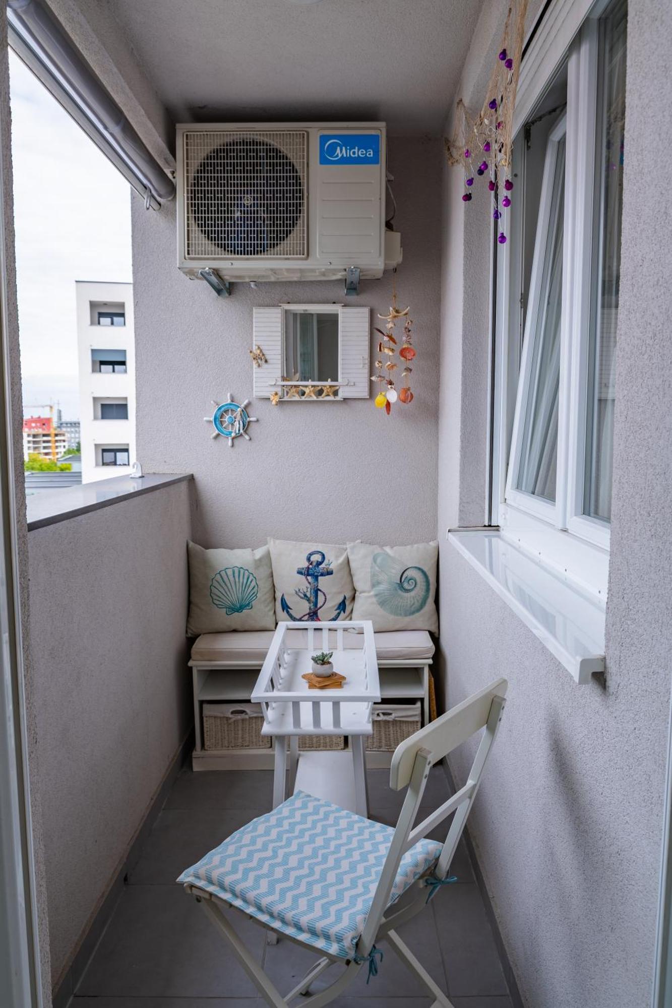 Flexible Selfcheckins 23 - - Garage - Electric Vehicle Ccharger - Loggia - New - Luxury Apartment *