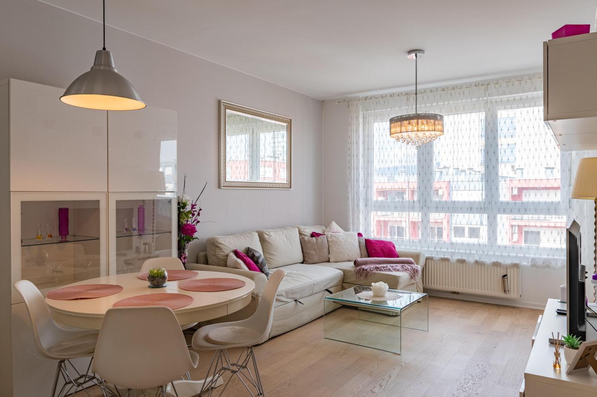 Apartment Flexible Selfcheckins 23 - - Garage - Electric Vehicle Ccharger - Loggia - New - Luxury *